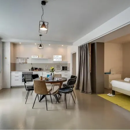 Modern And Eclectic 3bd Duplex In Le Marais! Apartment *