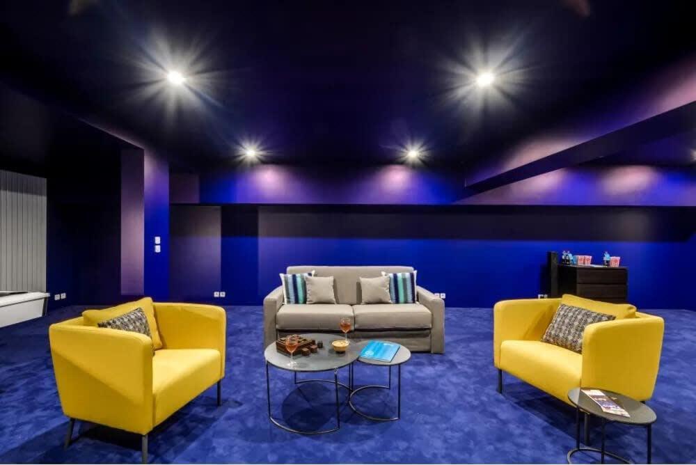 Modern And Eclectic 3bd Duplex In Le Marais! Parigi