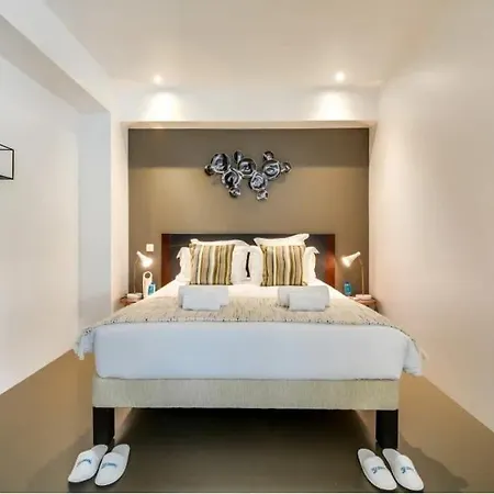 Modern And Eclectic 3bd Duplex In Le Marais! Appartamento
