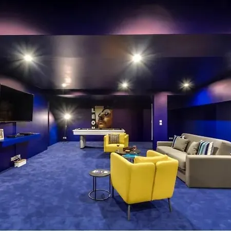 Modern And Eclectic 3bd Duplex In Le Marais! Appartamento