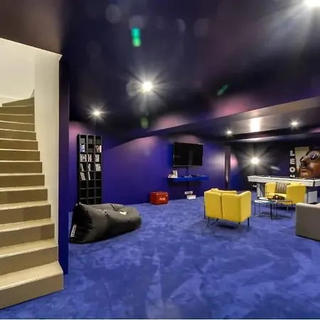 Appartamento Modern And Eclectic 3bd Duplex In Le Marais! Parigi
